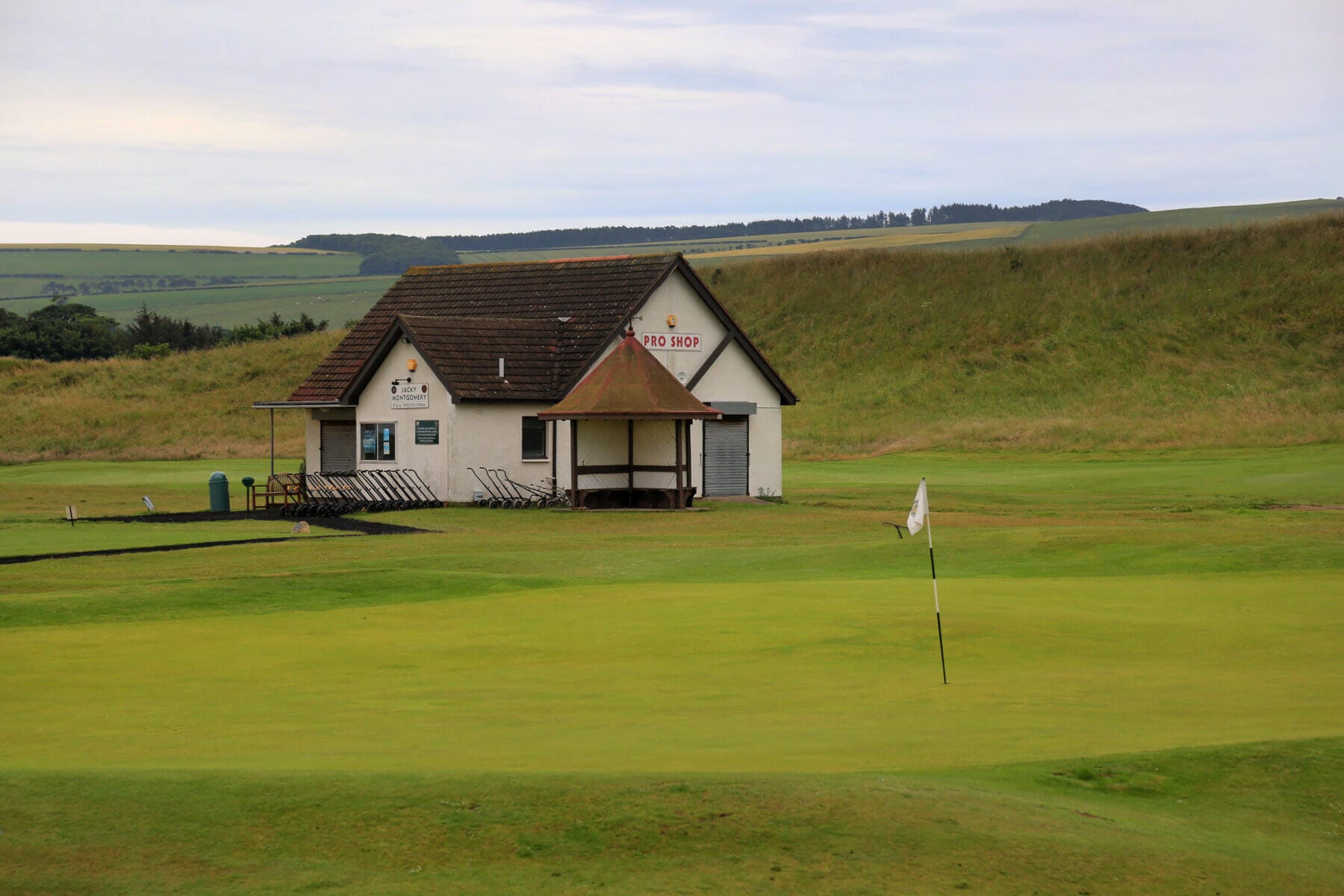 Dunbar_18ProShop_1123