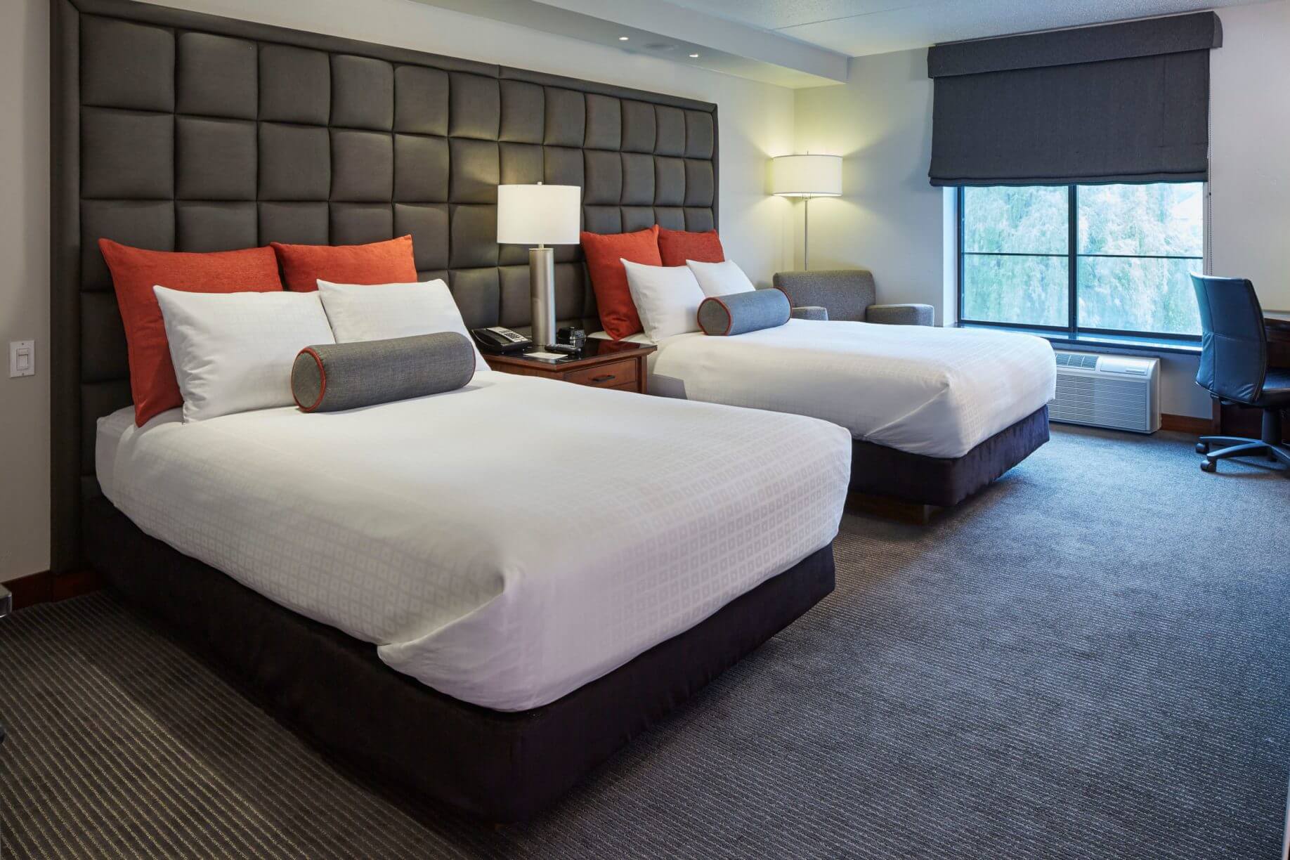 Large twin bedroom at Kohler Resort in Wisconsin