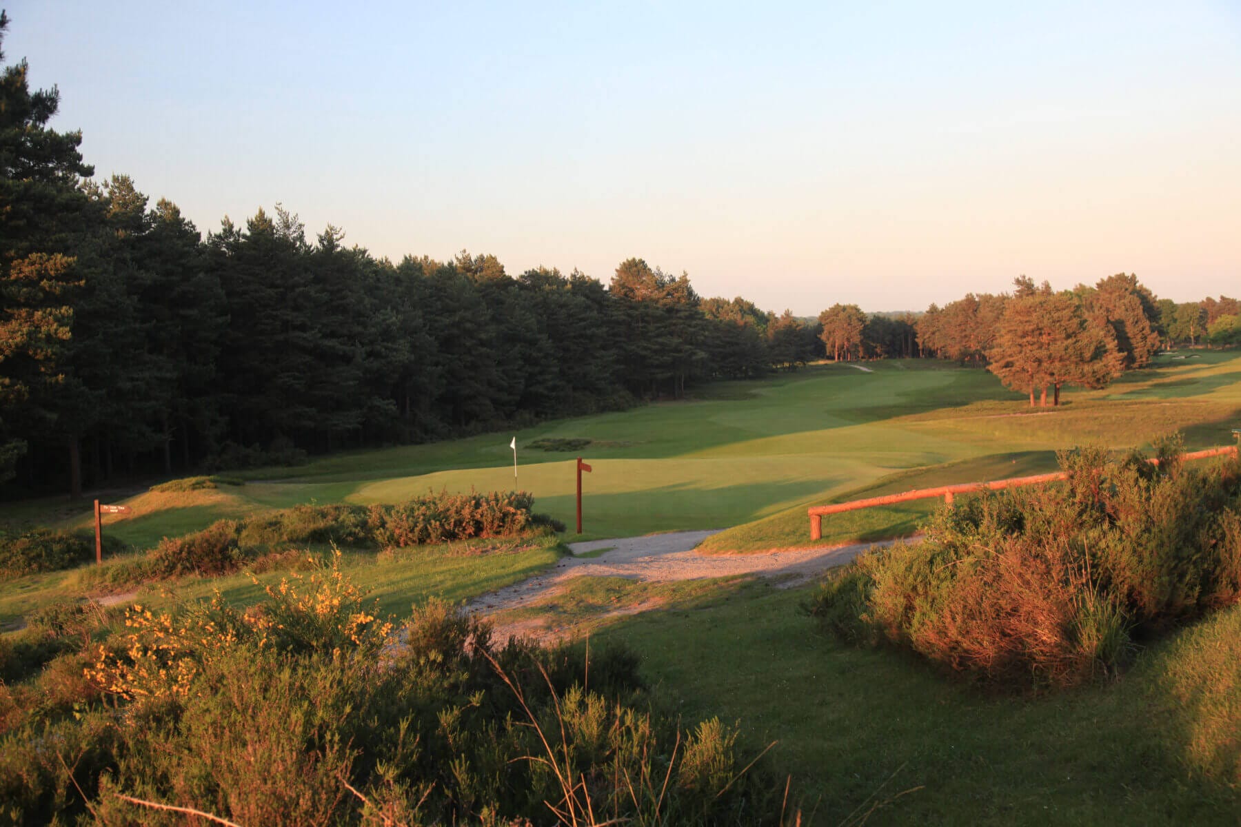 Sunningdale New Course Berkshire, England Voyages.golf