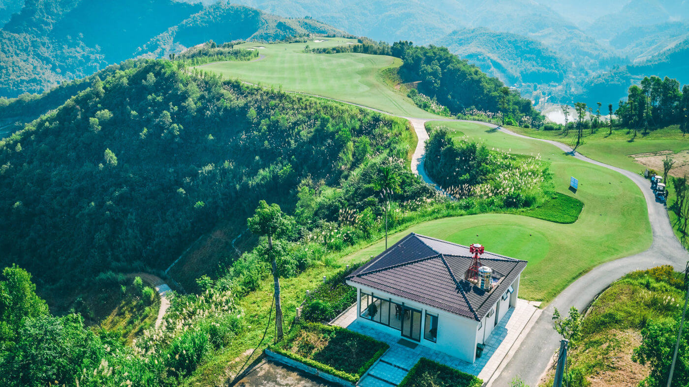 Outhouse on the Hilltop Valley 15th