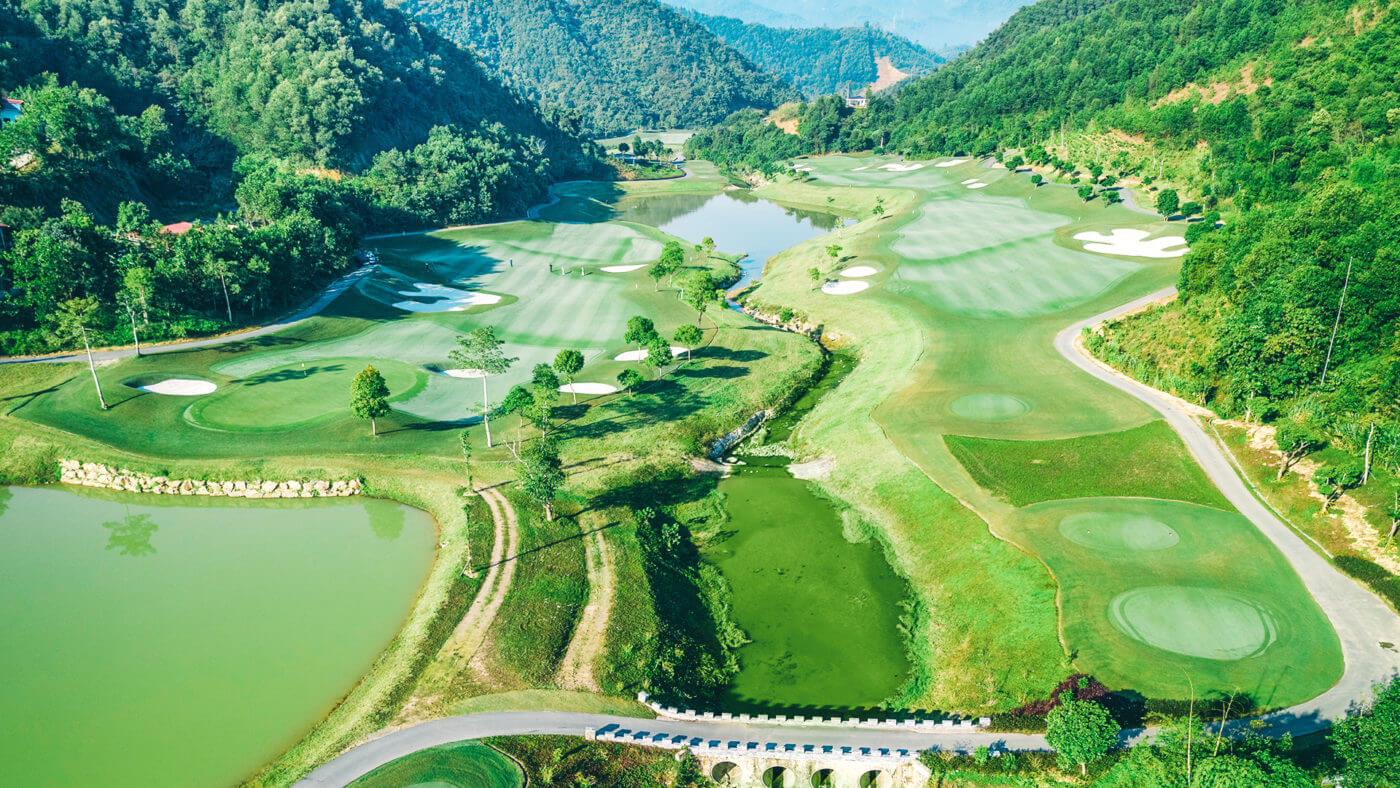 Hilltop Valley golf course sixth hole