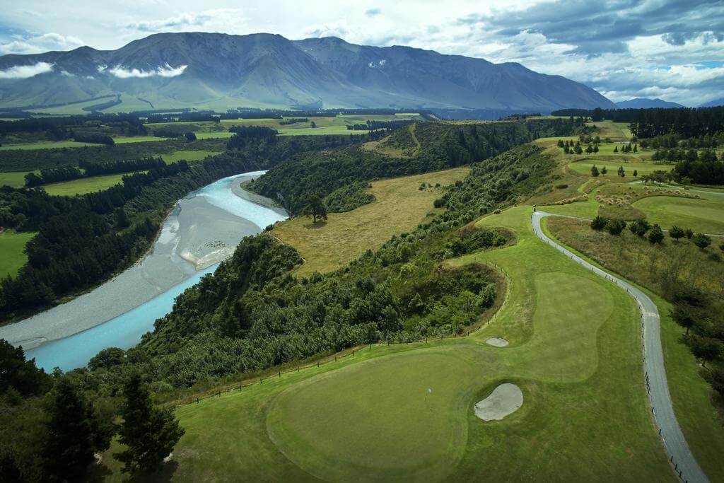 Lake Rakaia running through Terrace Downs golf course