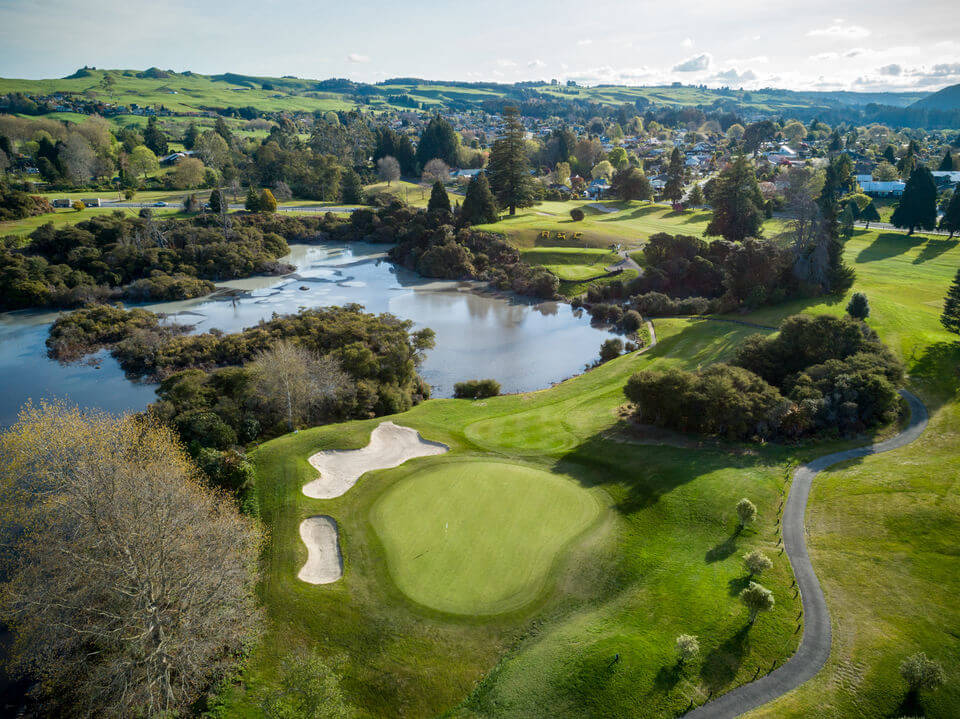 Rotorua golf course amid sublime natural beauty