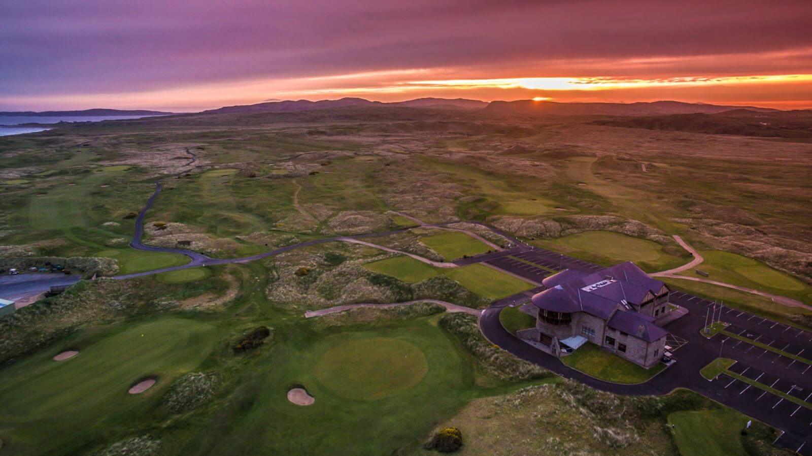 Ballyliffin golf clubhouse at dusk
