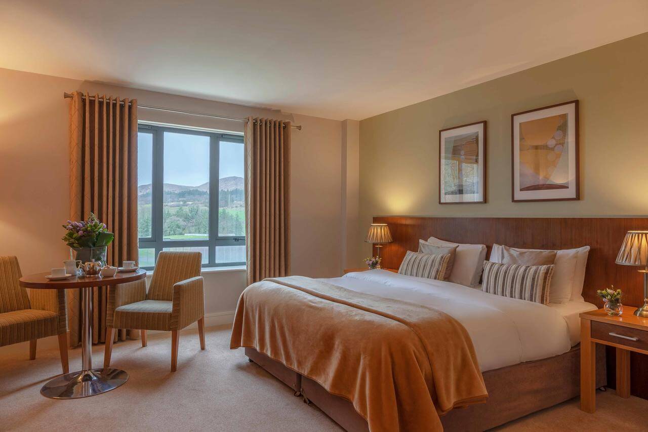 Deluxe guestroom at Castle Dargan Resort