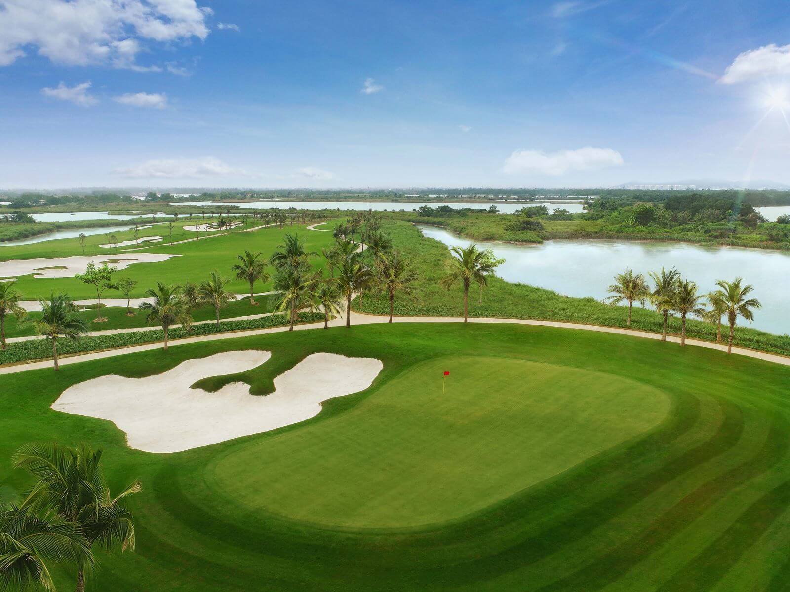 Lakeside course at Vinpearl HaiPhong