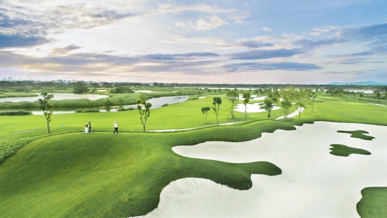 Golfer tees off at Vinpearl Haiphong