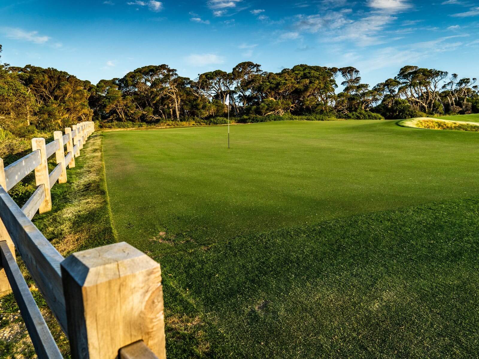 Lonsdale links golf course
