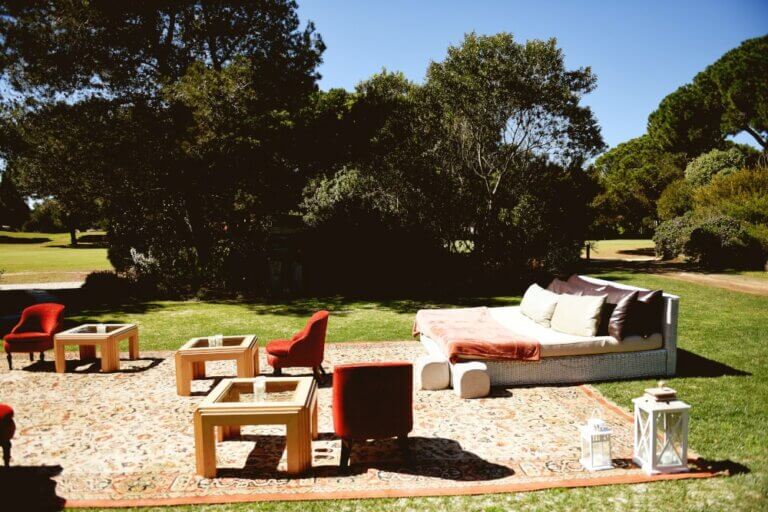 Outdoor lounge at Quinta da Marinha