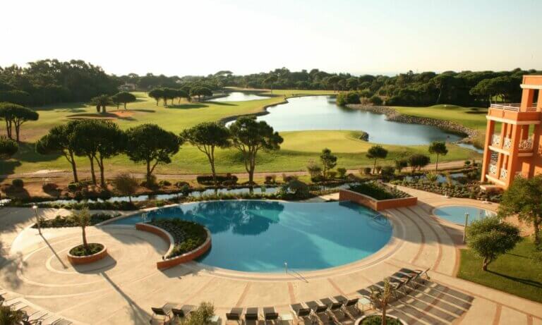 Quinta da Marinha Resort exterior