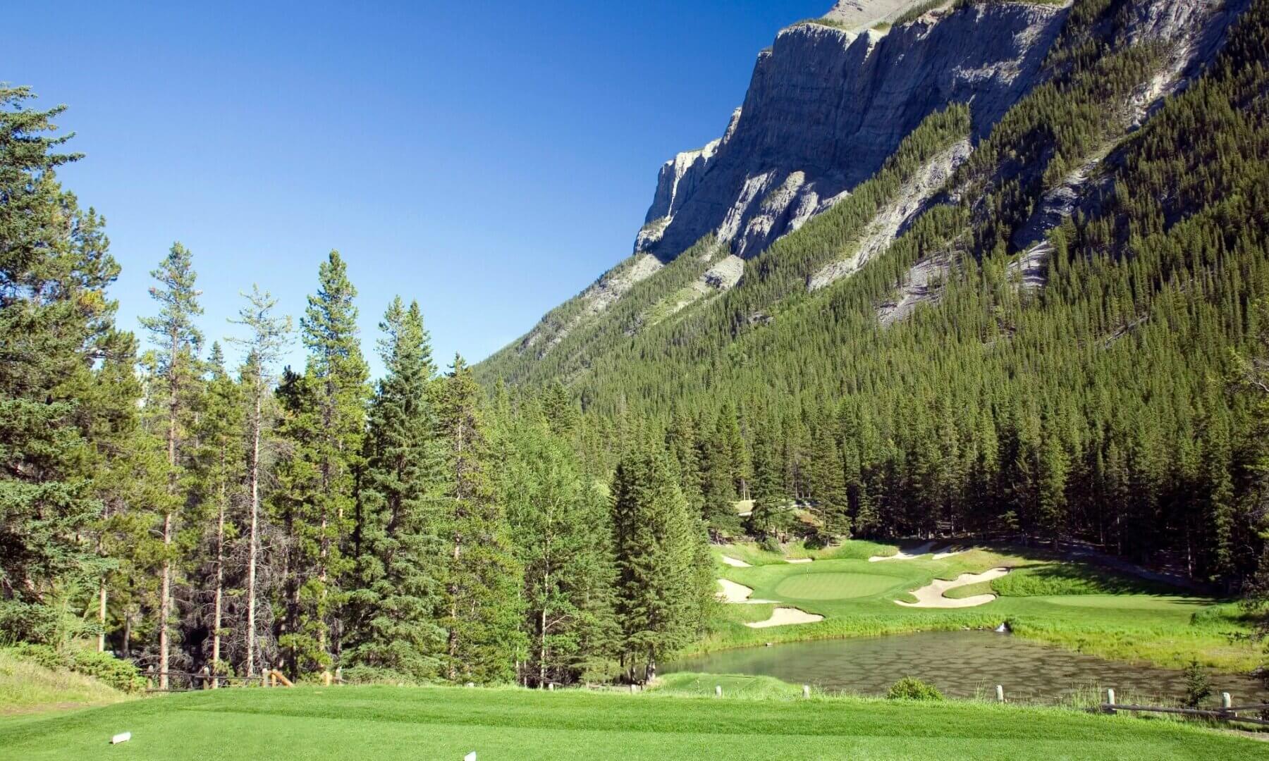 Luxury Canada Golf Tour 2024 Vancouver to Montreal Voyages.golf