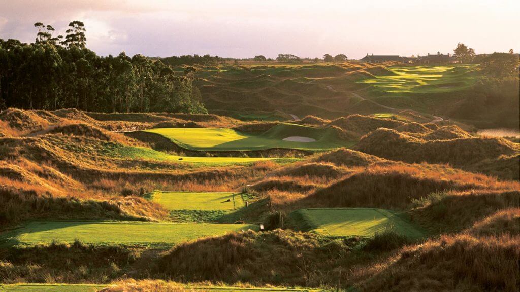 Demonstrating the links style at Fancourt Resort, The Garden Route, South Africa