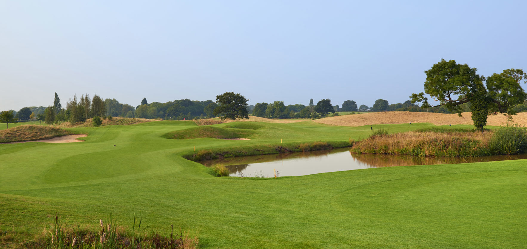 Displaying a water feature on the PGA National, The Belfry Resort, England, United Kingdom