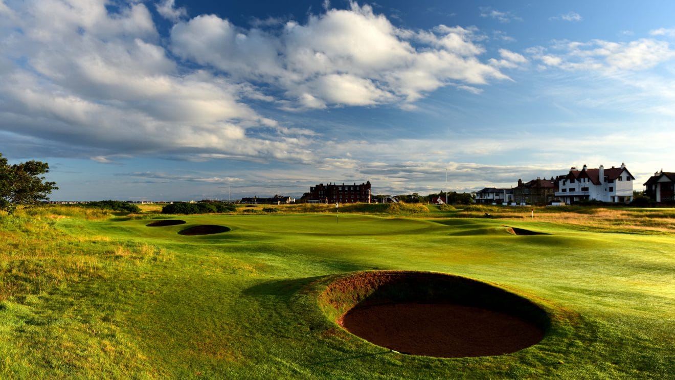 Royal Troon Old Course - South-West Scotland – Voyages.golf