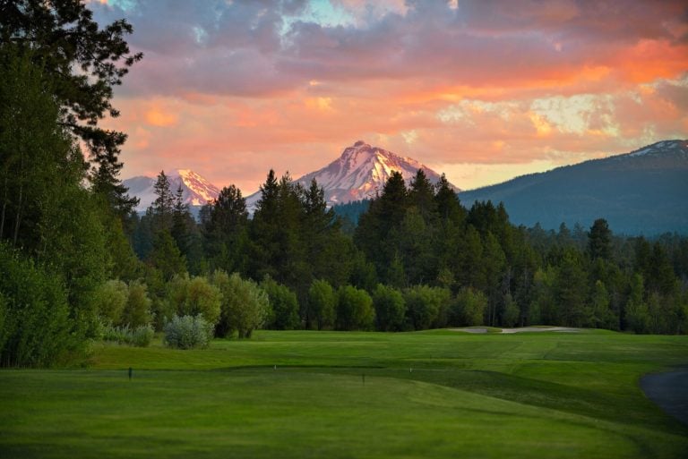 Image of the 10th hole on the Big Meadow golf course at Black Butte Ranch, Oregon, USA