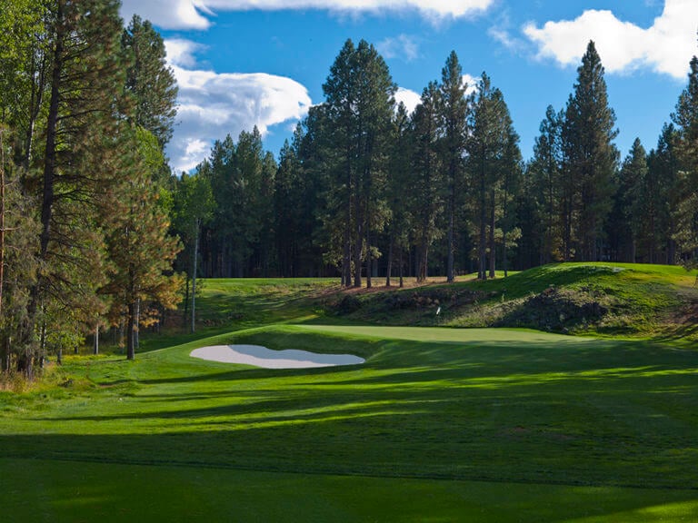 Image of the 8th hole on the Glaze Meadow Golf Coures, Black Butte Ranch, Oregon, USA