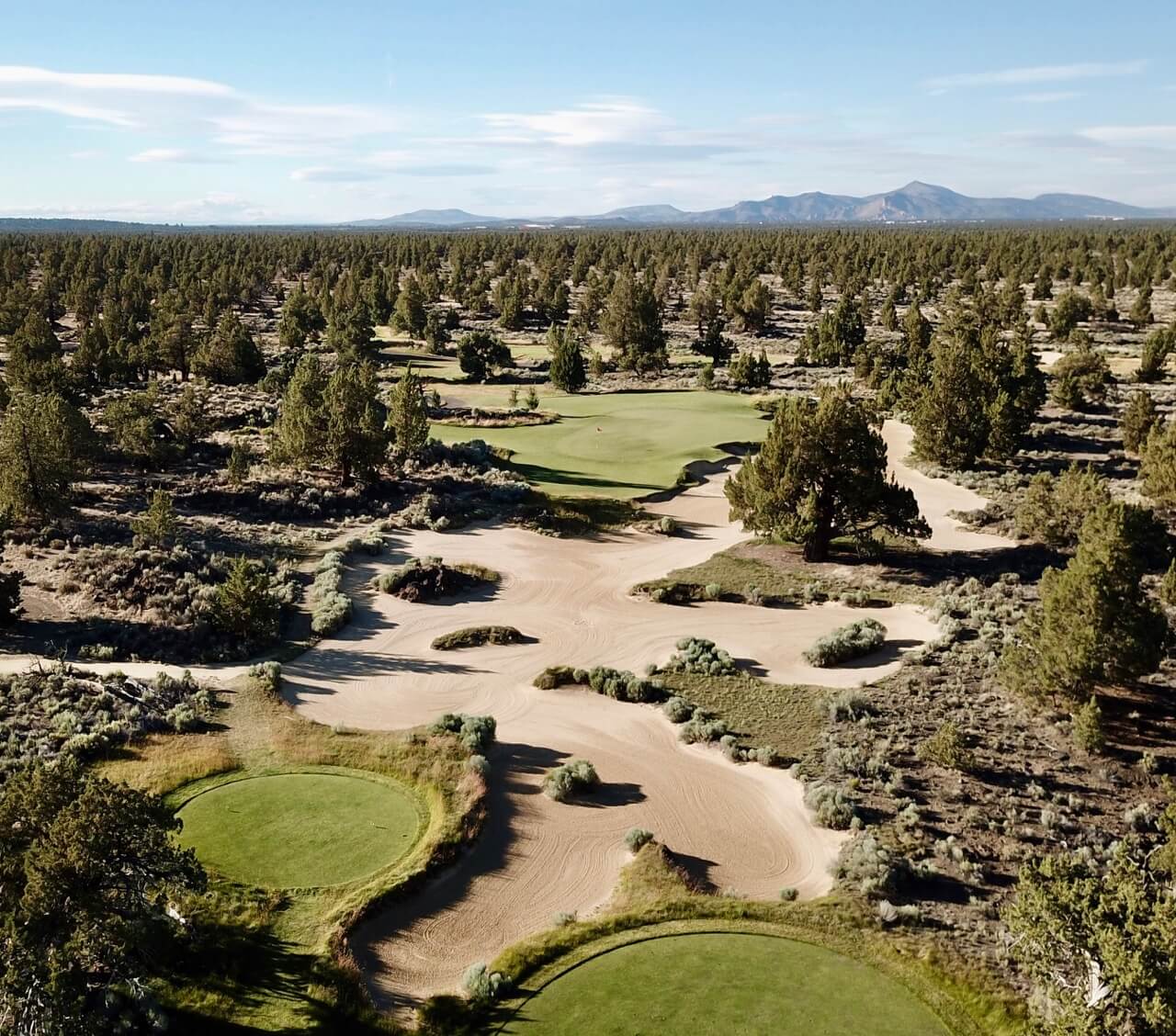 Aerial image of the 4th hole at the Pronghorn Resort, Bend, Oregon, USA