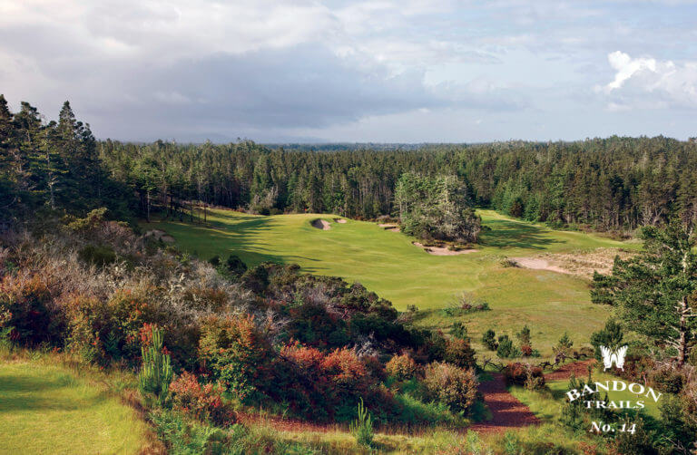 Uphill shot looking down on the 14th fairway on the Bandon Trails Golf Course, Bandon Dunes Golf Resort, Oregon, USA