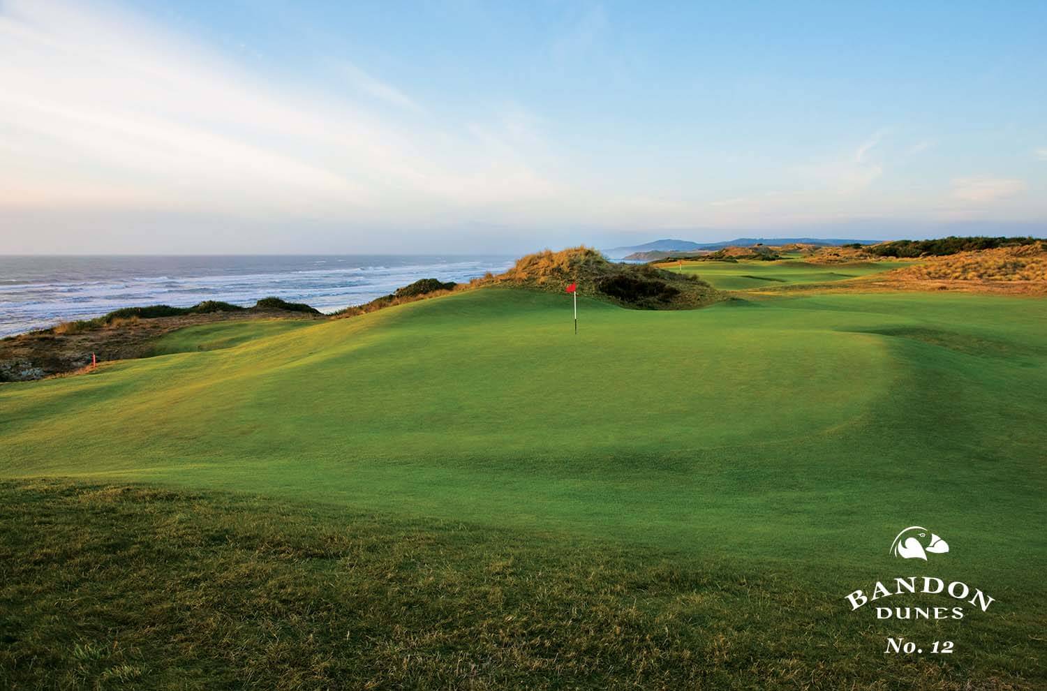 Image of the 12th green at Bandon Dunes Golf Course, Bandon, Oregon, USA