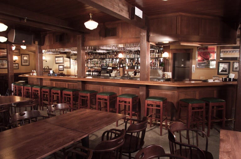 Image of the Irish Pub at Bandon Dunes Golf Resort, Oregon, USA