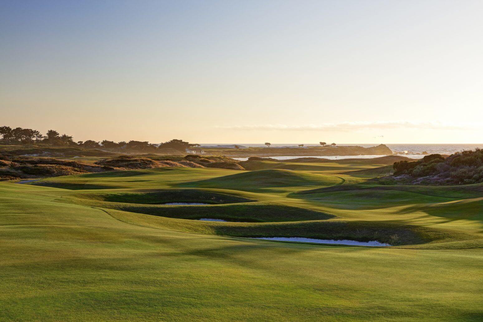 Image of the 5th hole at The Links at Spanish Bay, Pebble Beach, California, USA