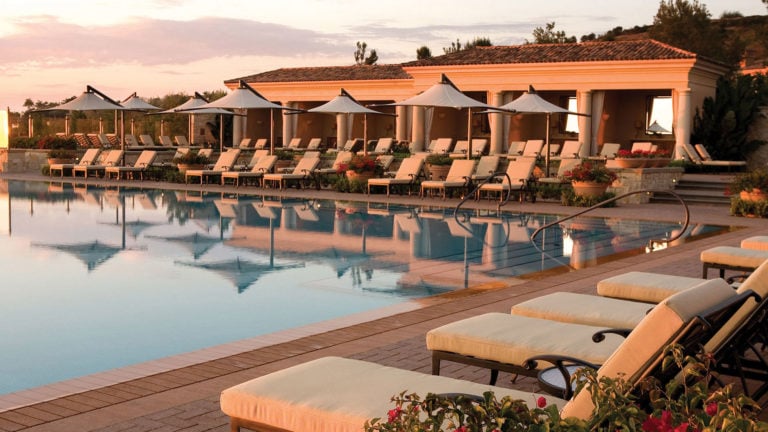 Image of the Villa Clubhouse pool, Pelican Hill Resort, Newport, California, USA