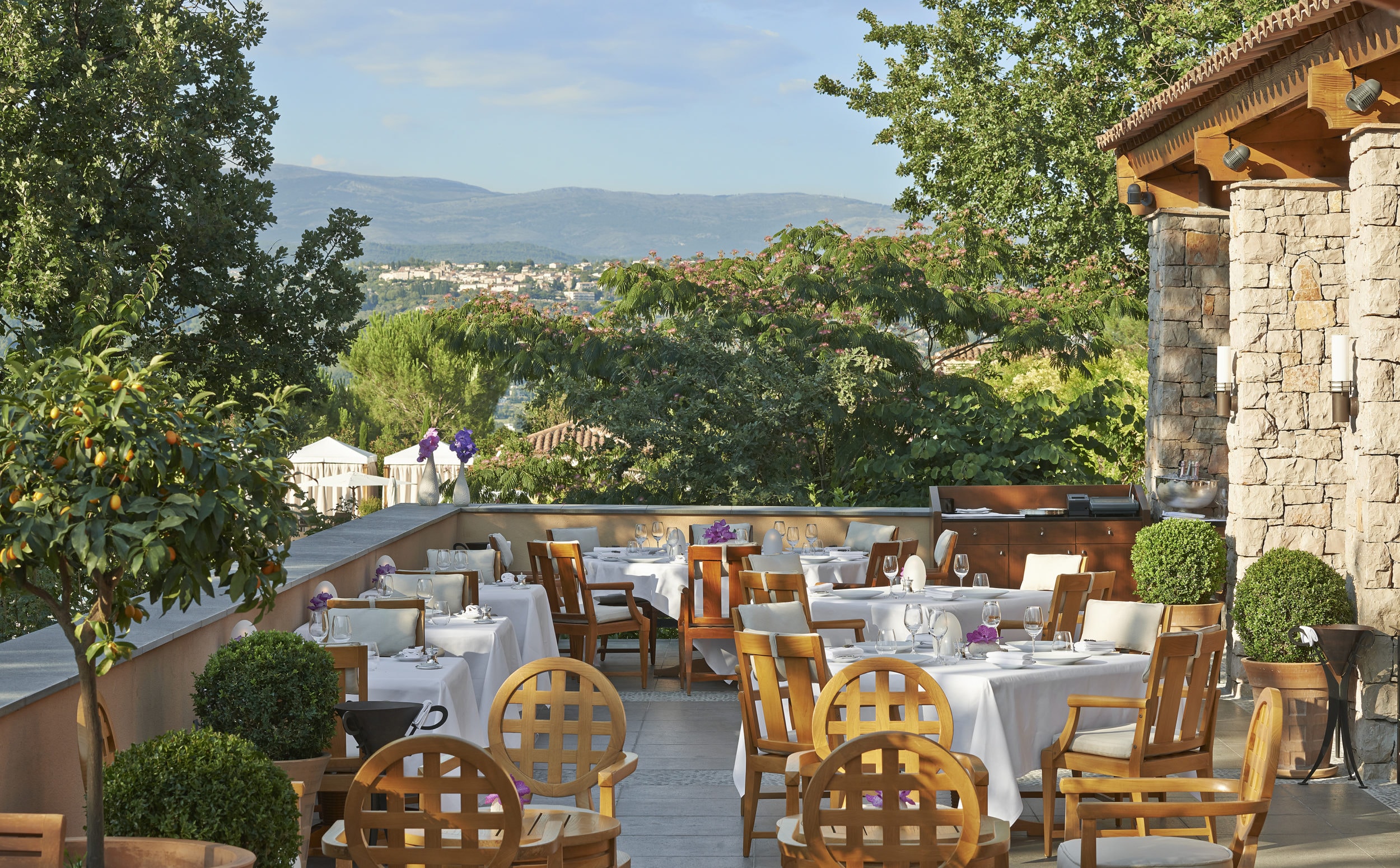 Image of the Faventia Restaurant overlooking a valley, Terre Blanche, Tourrettes, French Riviera