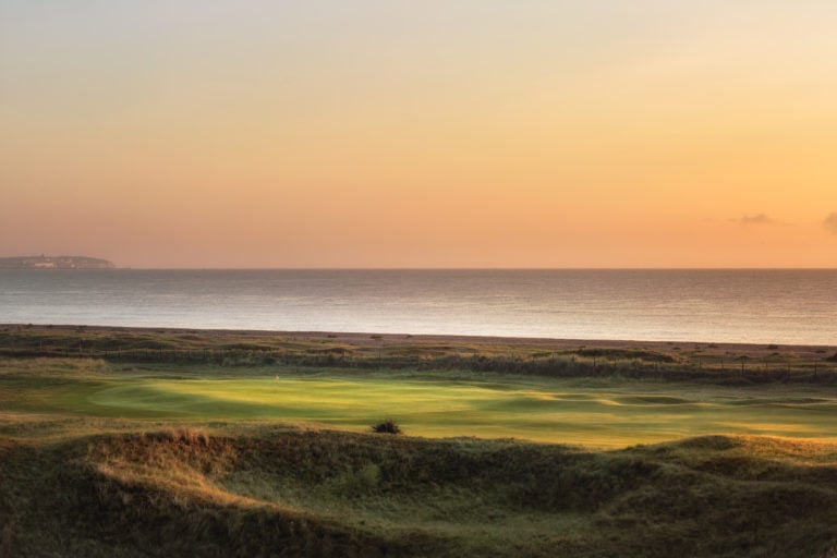 Image of the 5th hole next to the sea at Royal St George's Golf Club