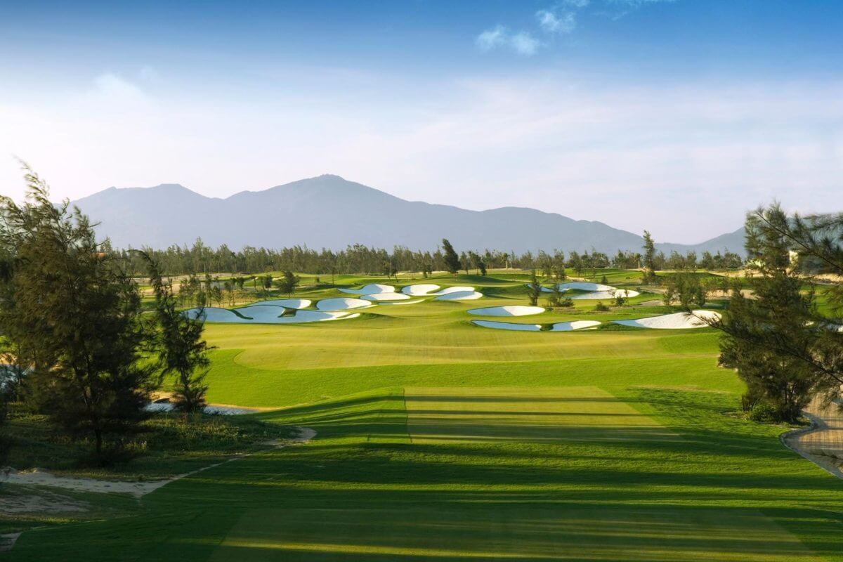 Montgomerie Links Vietnam Da Nang Voyages.golf