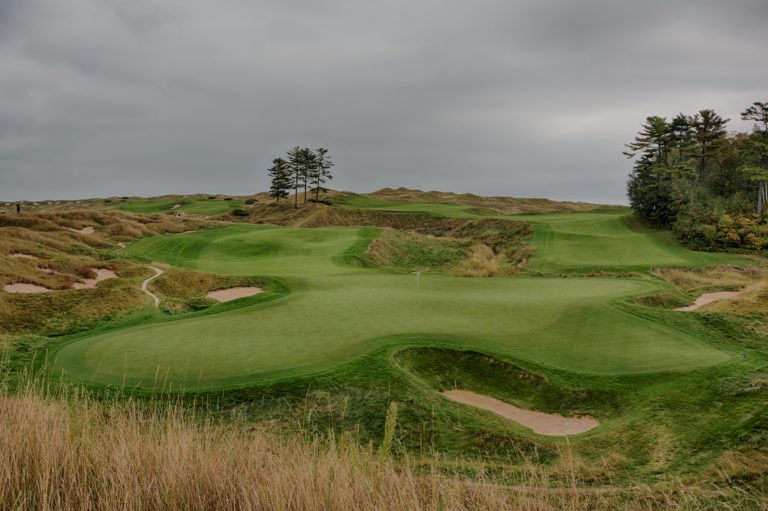 Image of the 18th hole and massive green on The Straits Golf Course, Whistling Straits, Destination Kohler, Sheboygan, Wisconsin, USA