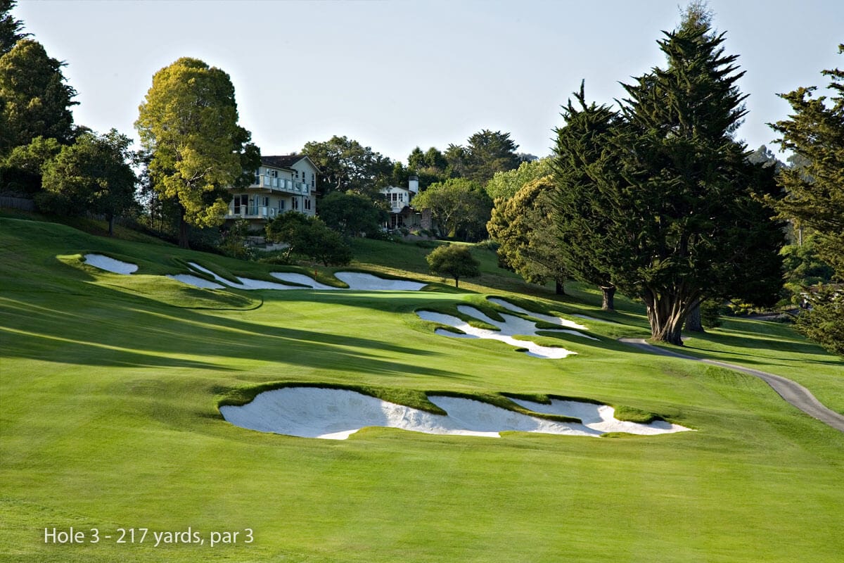 Image of the uphill green and clubhouse on the 3rd hole at Pasatiempo Golf Course, California, USA