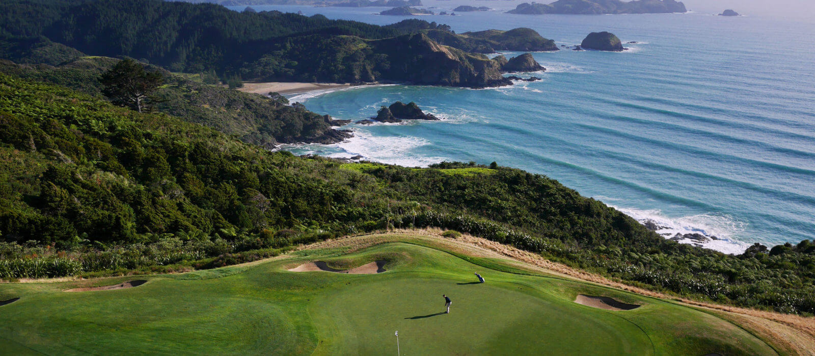 Image of swell crashing under Kauri cliffs Golf Course, New Zealand