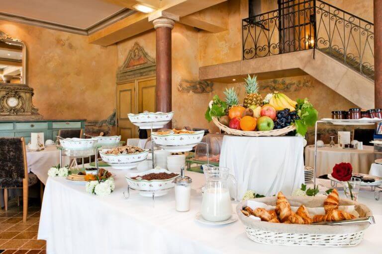 Buffet continental breakfast awaits guests at Chateaux de Vigiers
