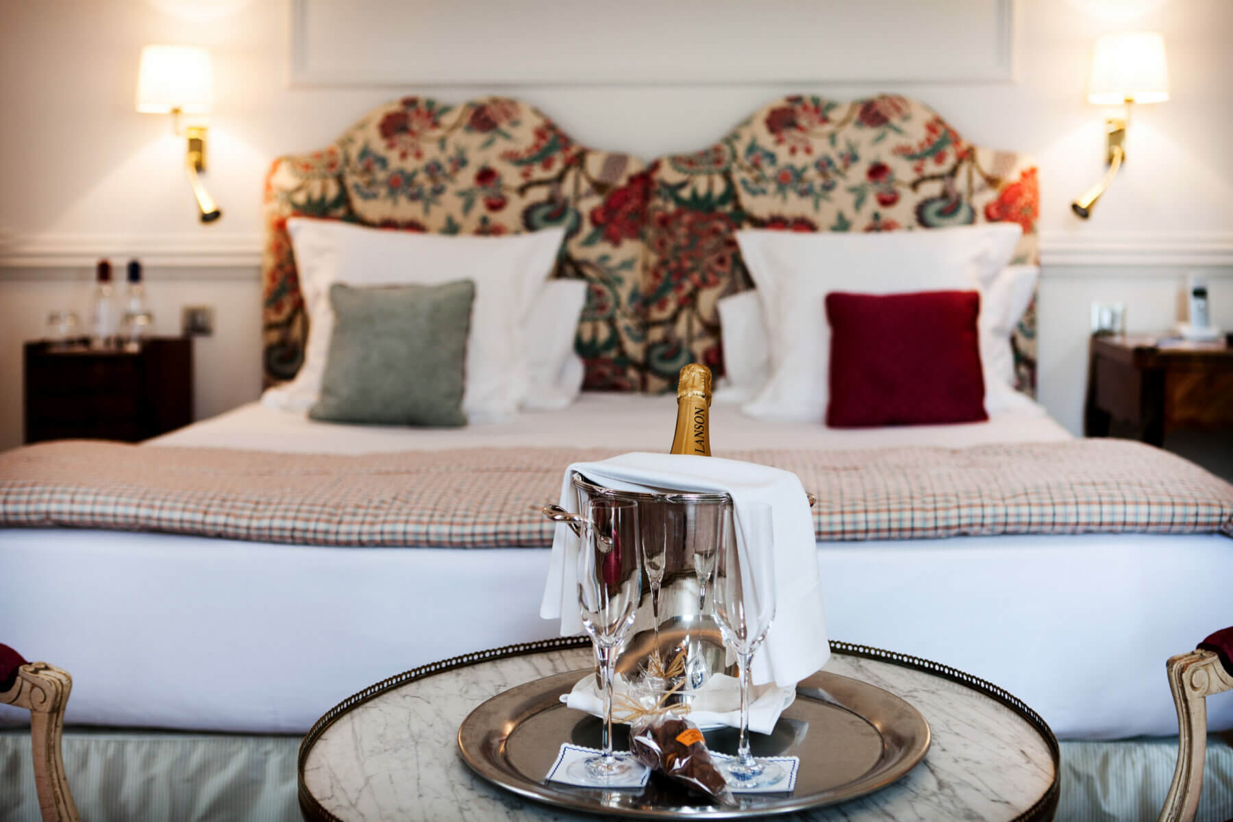 Champaign awaits golfing guests in Prestige rooms