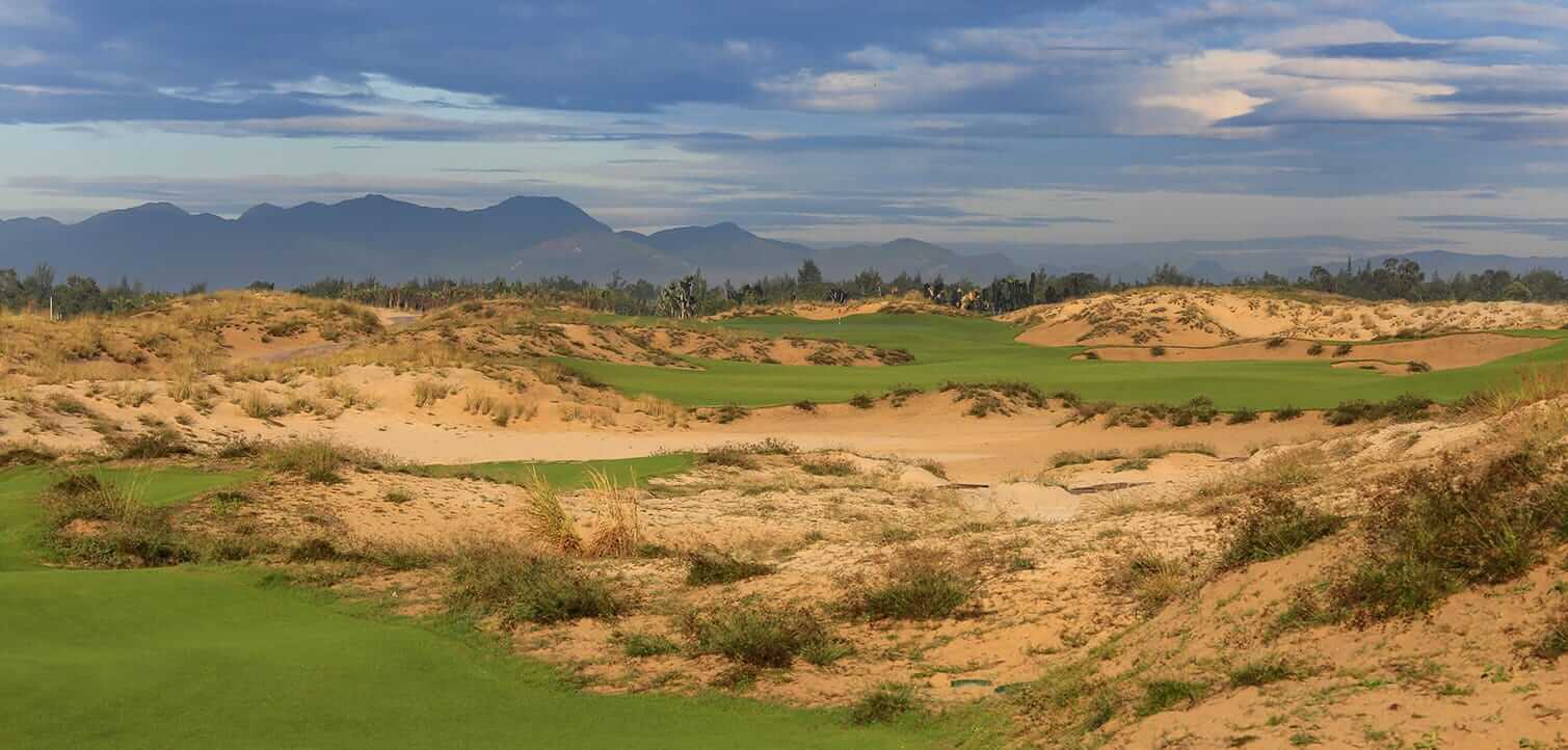 Mountains view-able from the golf course