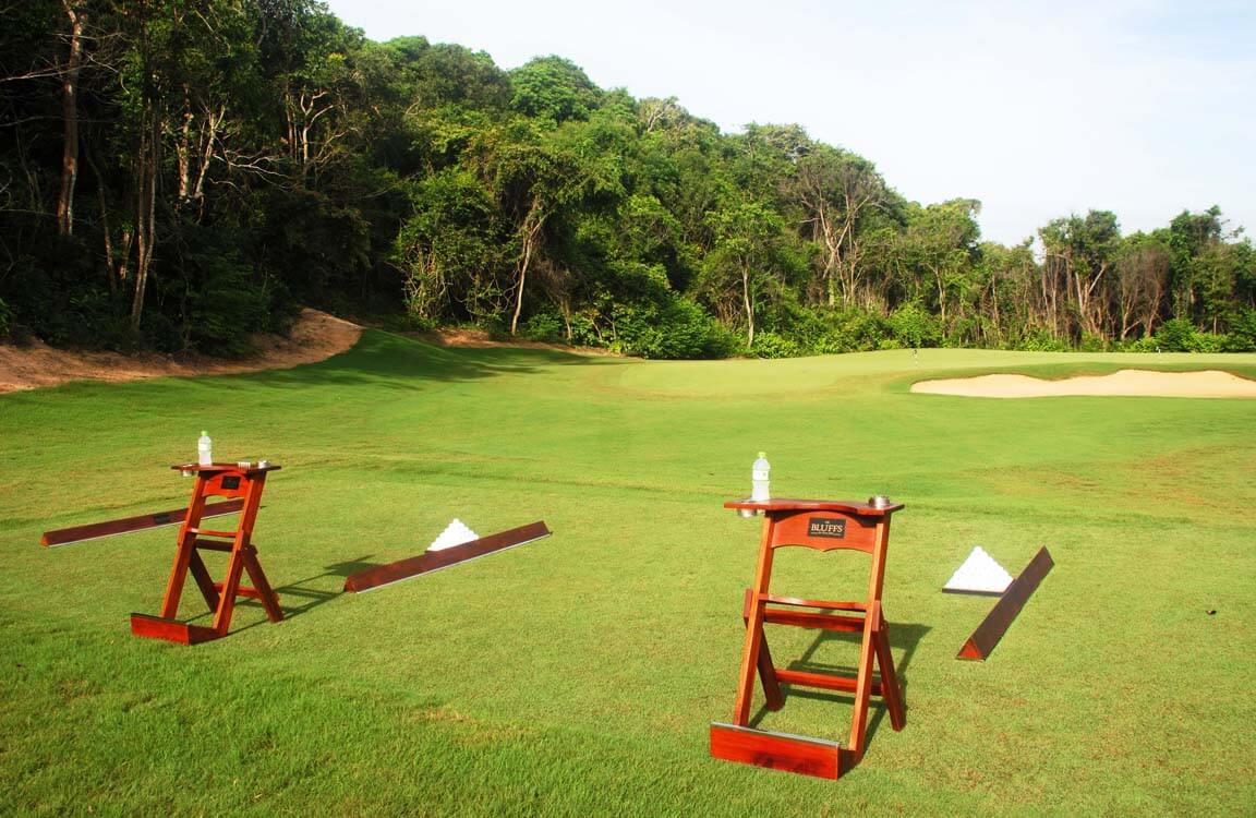 Short-game practice set up with water for golfers