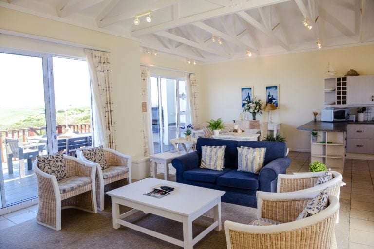 Lounge area within a golf lodge at Pinnacle Point