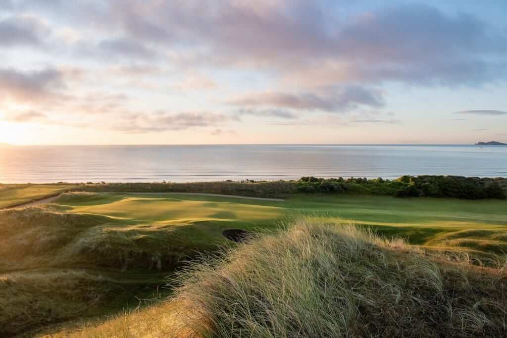 The third hole runs alongside The Irish Sea in Dublin