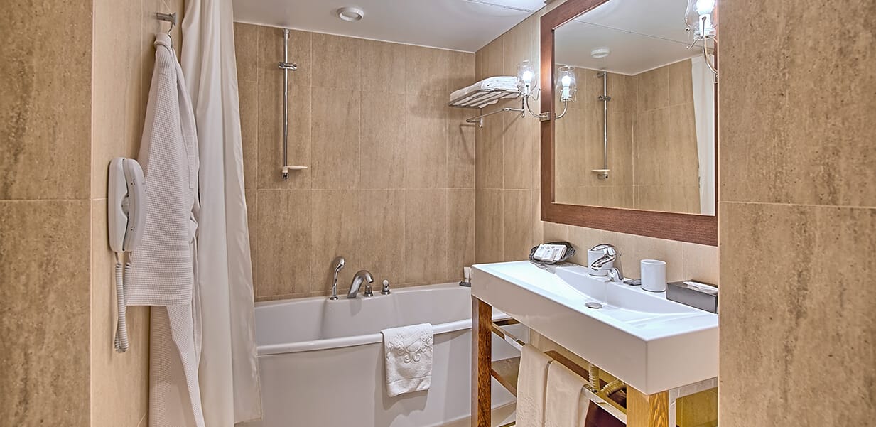 Washroom at Dom Pedro Vilamoura Resort