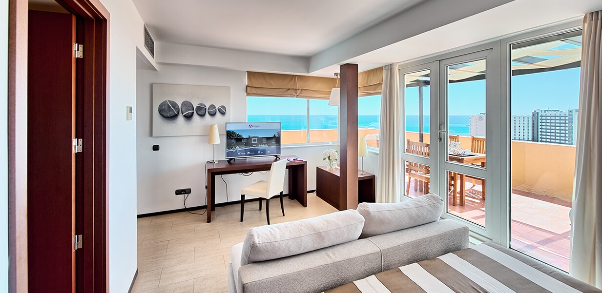 Deluxe Room at Dom Pedro with sea view