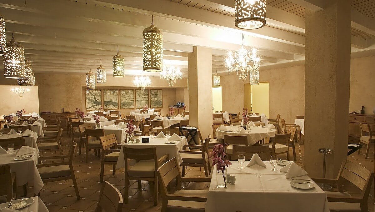Fine dining in the seasonal restaurant