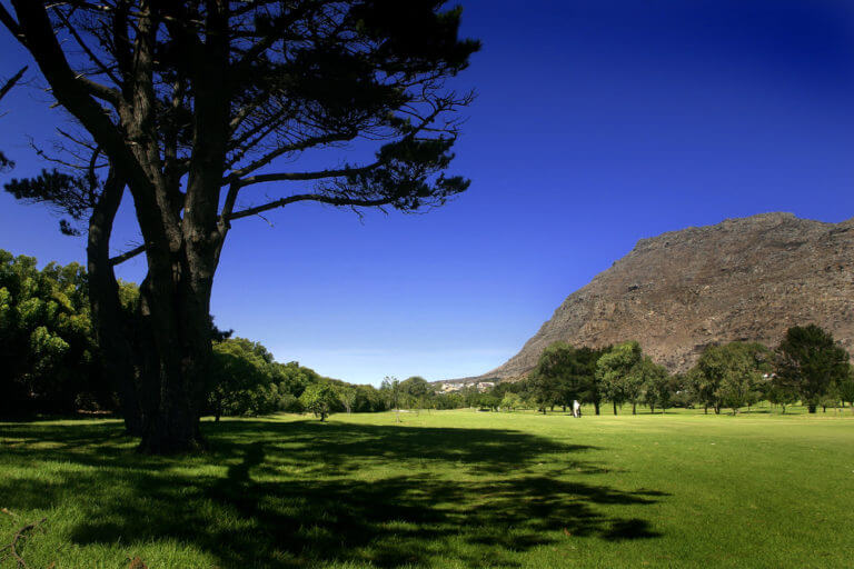 Blue skies shine over Westlake Golf Club
